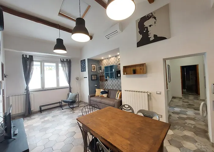 Veracini Apartment
