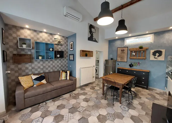 Veracini Apartment
