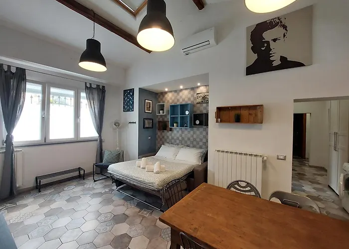 Veracini Apartment